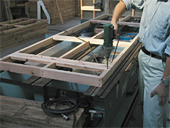 パネル加工施設