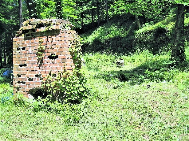 02-9第二高炉（現在）.jpg